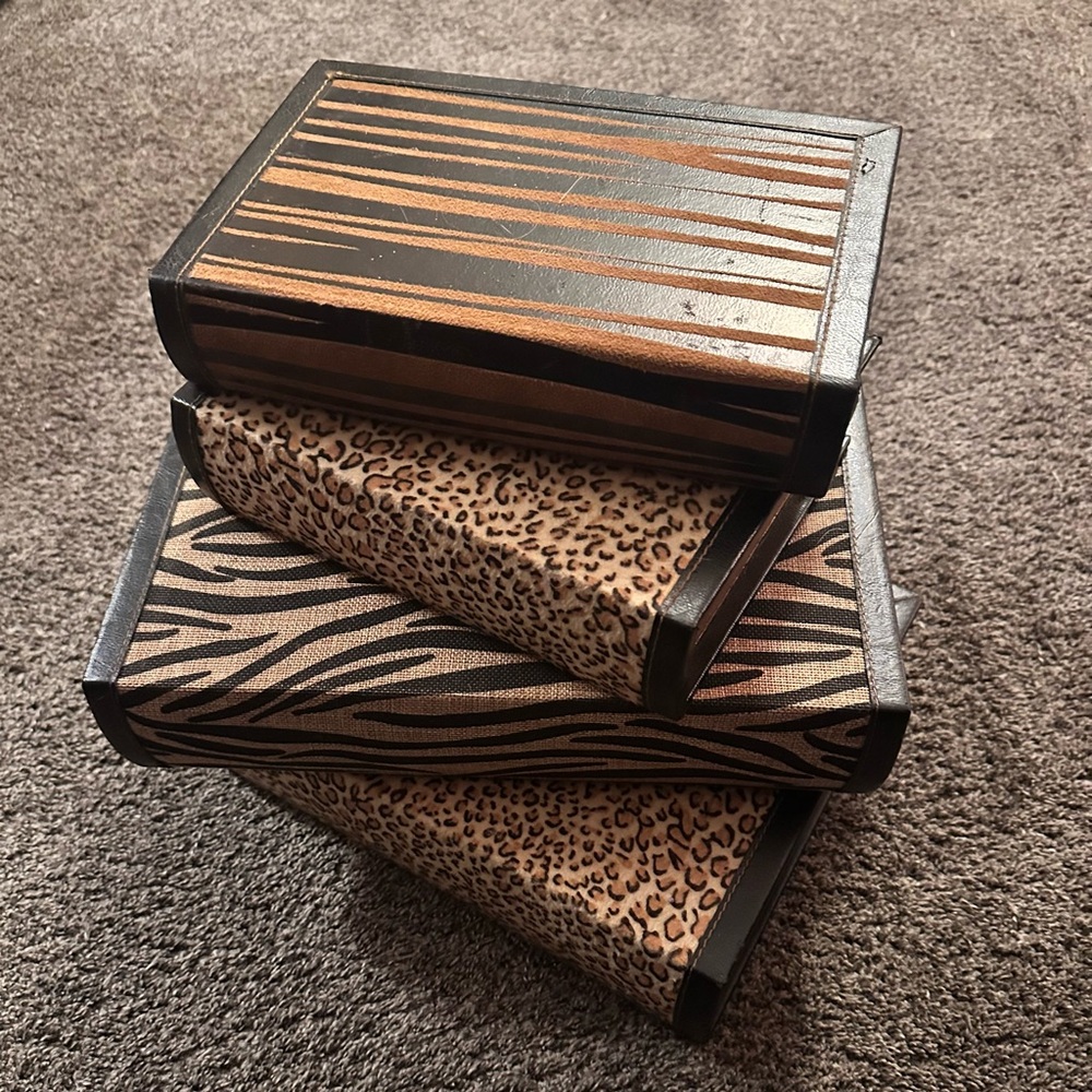 Coffee table storage books
